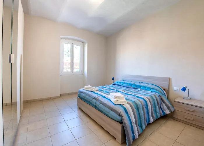 237 - Casa Colombo Riva Vista Mare A 10metri *