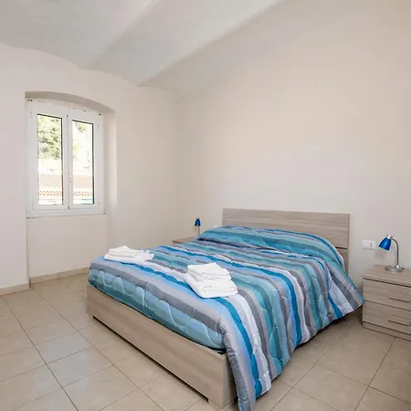 Apartment 237 - Casa Colombo Riva Vista Mare A 10metri