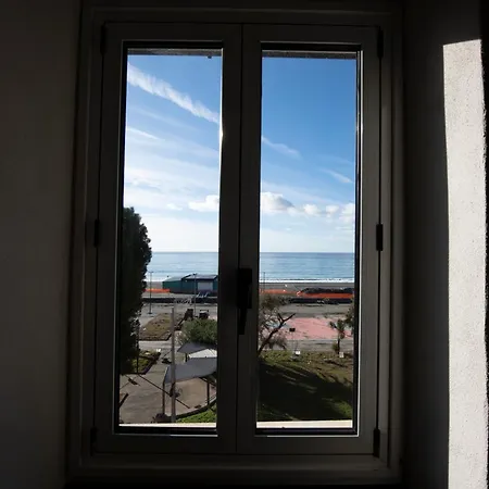 Apartment 237 - Casa Colombo Riva Vista Mare A 10metri